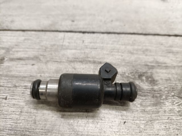 bontott OPEL ASTRA F Porlasztó (1 db)