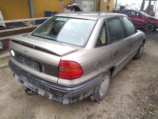 bontott OPEL ASTRA F Porlasztó (1 db)