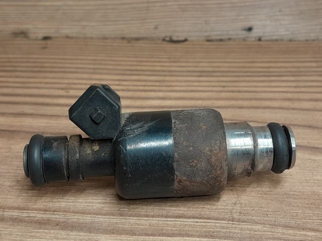 bontott OPEL ASTRA F Porlasztó (1 db)