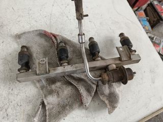 bontott OPEL ASTRA F Porlasztó Sor / Híd