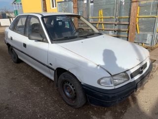 bontott OPEL ASTRA F Porlasztó Sor / Híd