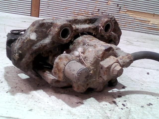 bontott OPEL ASTRA F Bal első Féknyereg Munkahengerrel