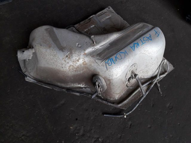 bontott OPEL ASTRA F Tank