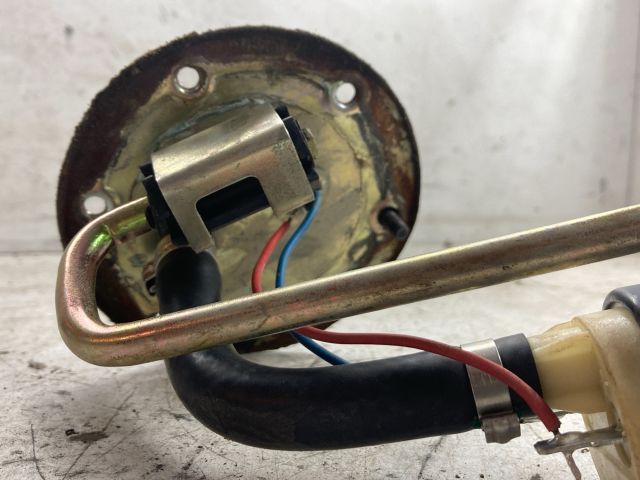 bontott OPEL ASTRA F Üzemanyag Szivattyú