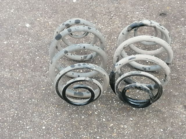 bontott OPEL ASTRA F Hátsó Rugó Pár