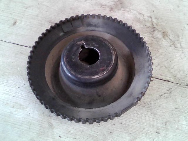 bontott OPEL ASTRA F Főtengely Szíjtárcsa