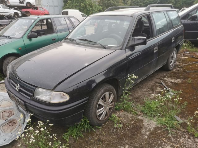 bontott OPEL ASTRA F Motor (Fűzött blokk hengerfejjel)