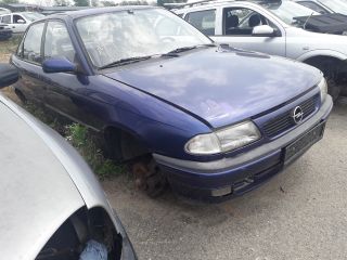 bontott OPEL ASTRA F Porlasztó Sor / Híd