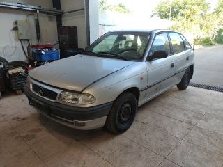 bontott OPEL ASTRA F Bal hátsó Rugó