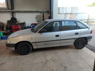 bontott OPEL ASTRA F Bal hátsó Rugó