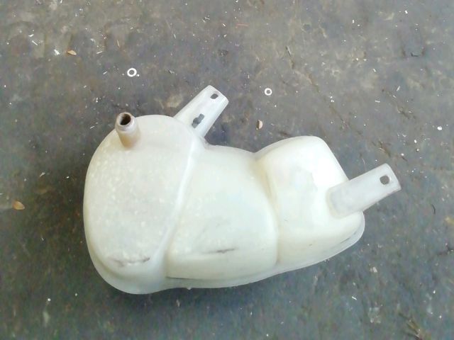 bontott OPEL ASTRA F Kiegyenlítő Tartály