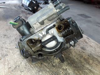 bontott OPEL ASTRA F Központi Injektor