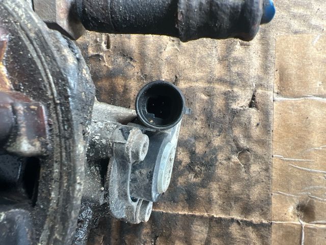 bontott OPEL ASTRA F Központi Injektor