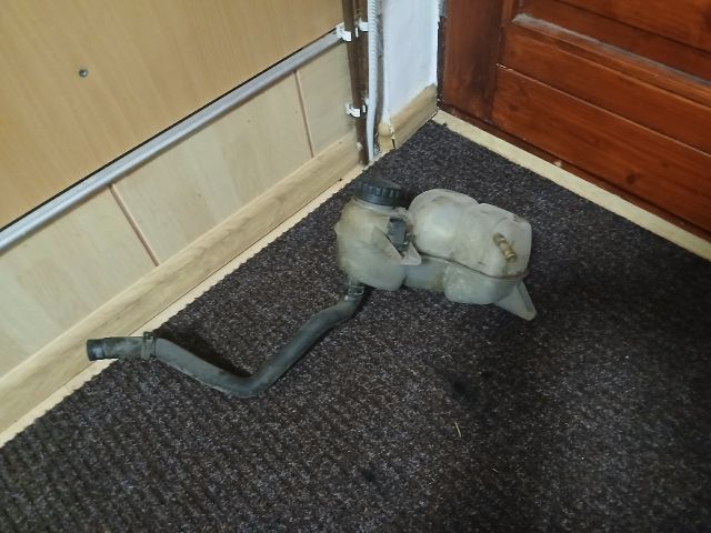 bontott OPEL ASTRA F Kiegyenlítő Tartály