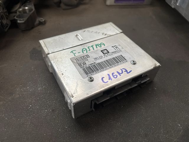 bontott OPEL ASTRA F Motorvezérlő