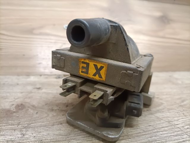 bontott OPEL ASTRA F Gyújtótrafó