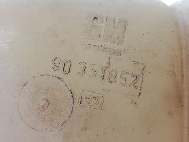 bontott OPEL ASTRA F Kiegyenlítő Tartály