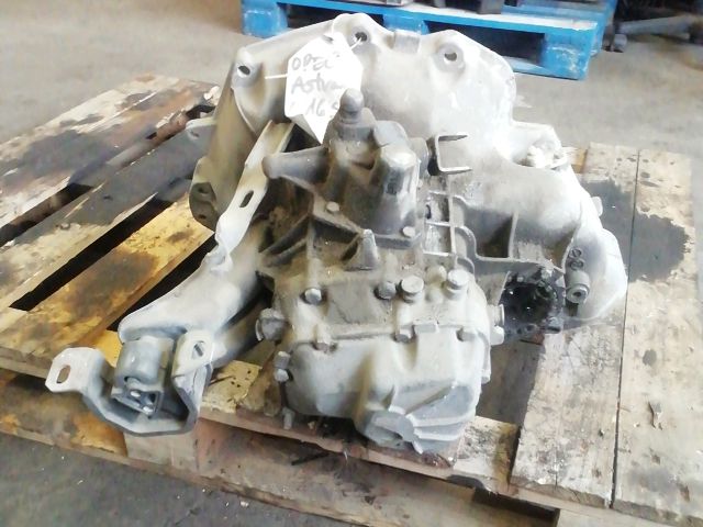 bontott OPEL ASTRA F Váltó (Mechanikus)