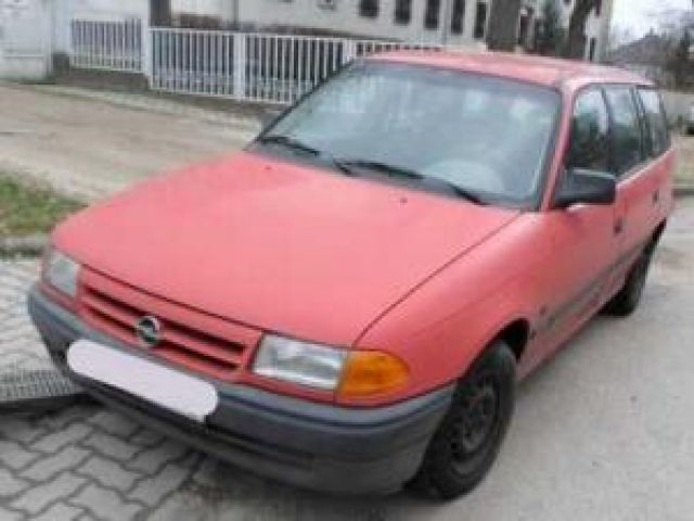 bontott OPEL ASTRA F Bal Féltengely