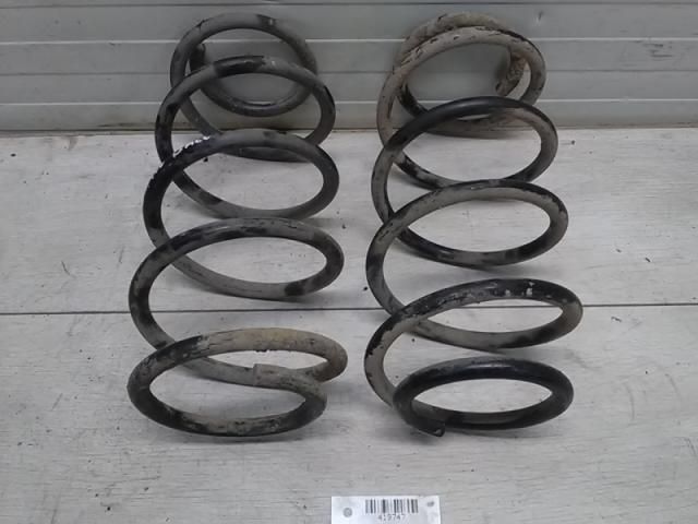 bontott OPEL ASTRA F Első Rugó