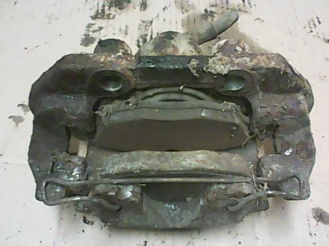 bontott OPEL ASTRA F Jobb első Féknyereg Munkahengerrel