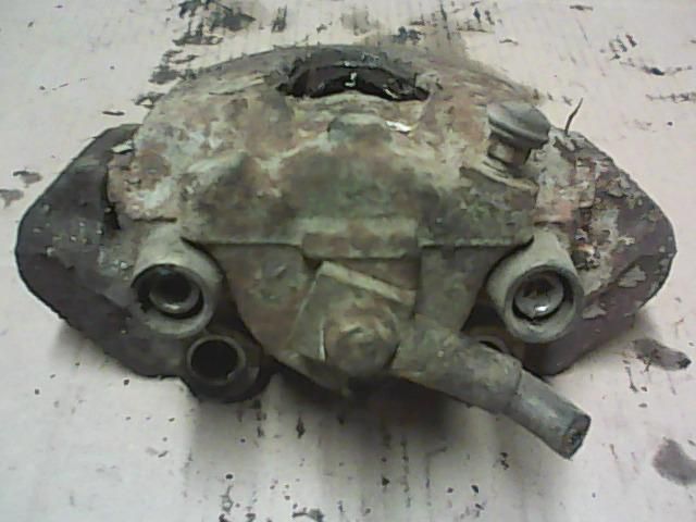 bontott OPEL ASTRA F Jobb első Féknyereg Munkahengerrel