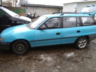 bontott OPEL ASTRA F Bal Féltengely