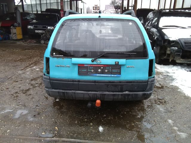 bontott OPEL ASTRA F Bal hátsó Rugó