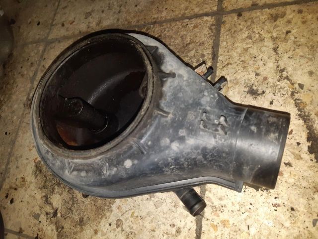 bontott OPEL ASTRA F Középső Motorburkolat