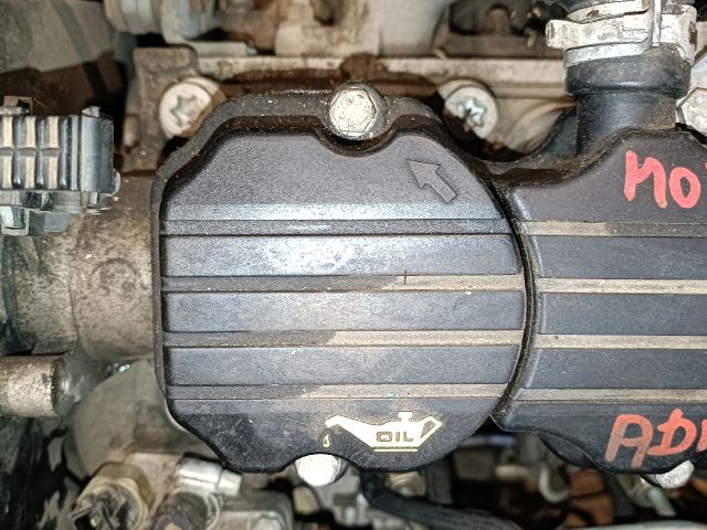 bontott OPEL ASTRA F Olajbeöntő Sapka