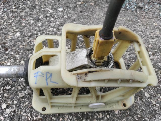 bontott OPEL ASTRA F Váltó Kulissza