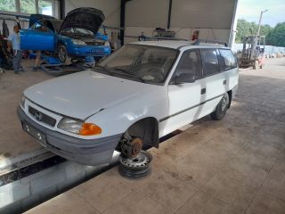 bontott OPEL ASTRA F Vízcső