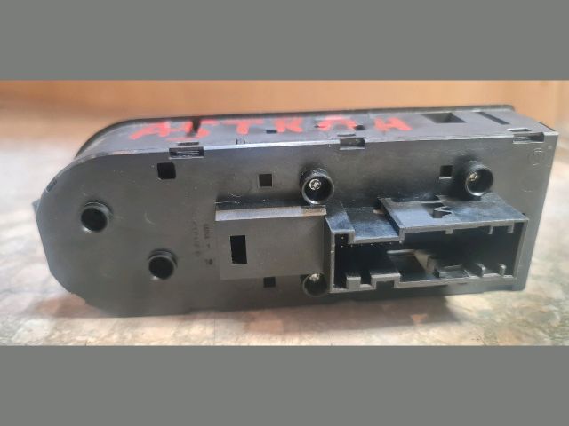 bontott OPEL ASTRA F Ablakemelő Kapcsoló (Pozíciófüggetlen)