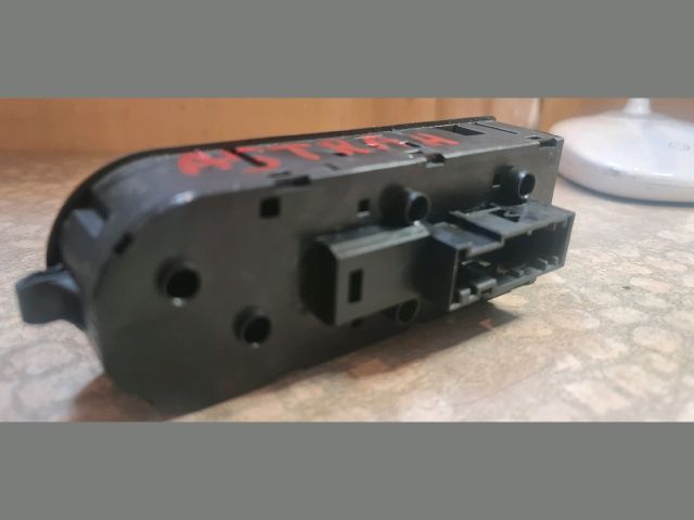 bontott OPEL ASTRA F Ablakemelő Kapcsoló (Pozíciófüggetlen)