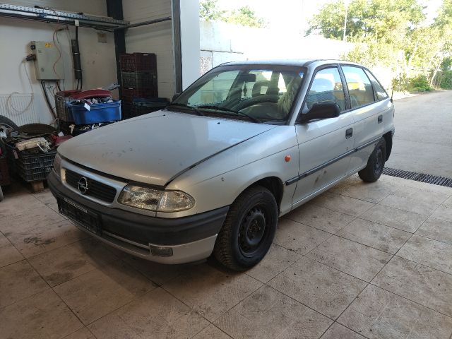 bontott OPEL ASTRA F Ablakmosó Tartály