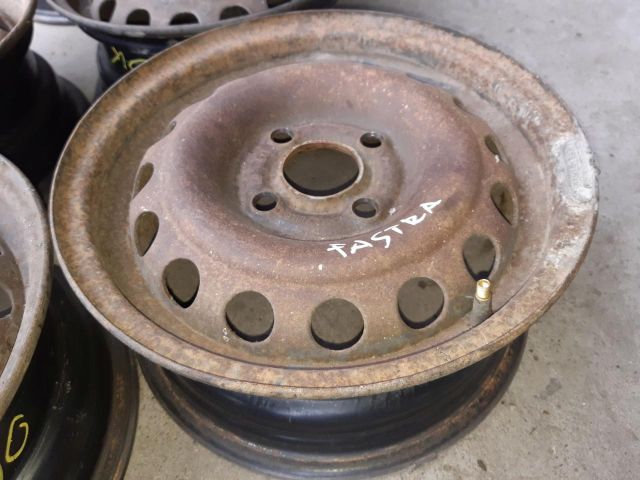 bontott OPEL ASTRA F Acélfelni Szett Gumival