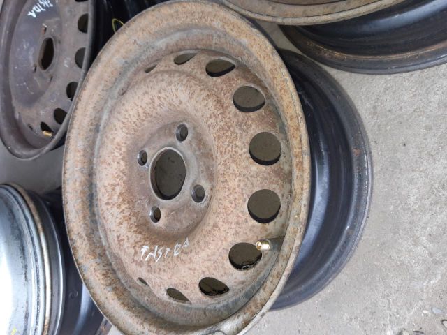 bontott OPEL ASTRA F Acélfelni Szett Gumival