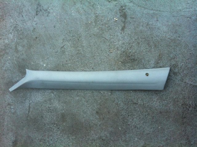 bontott OPEL ASTRA F Bal A Oszlop Burkolat