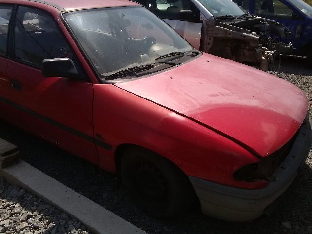 bontott OPEL ASTRA F Bal A Oszlop Burkolat