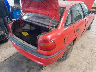 bontott OPEL ASTRA F Bal B Oszlop Burkolat