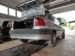 bontott OPEL ASTRA F Bal B Oszlop Burkolat