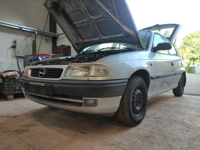 bontott OPEL ASTRA F Bal B Oszlop Burkolat