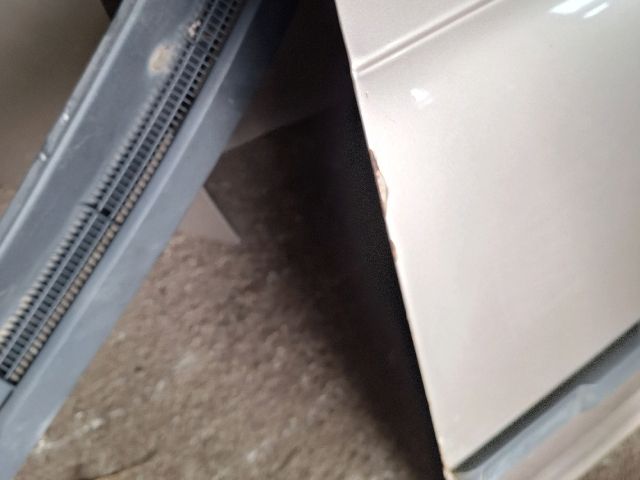 bontott OPEL ASTRA F Bal első Ajtó (Részeivel)