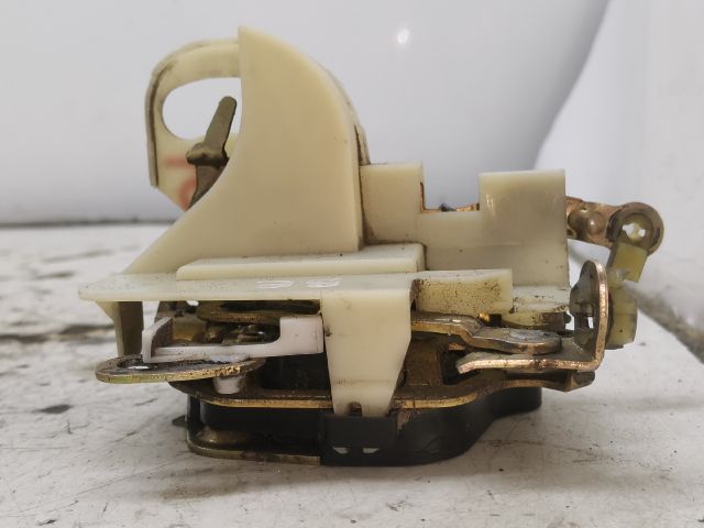 bontott OPEL ASTRA F Bal első Ajtózár