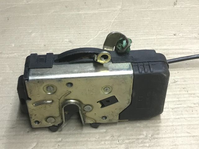 bontott OPEL ASTRA F Bal első Ajtózár