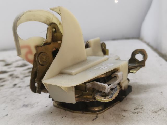 bontott OPEL ASTRA F Bal első Ajtózár