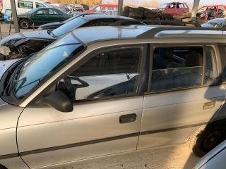 bontott OPEL ASTRA F Bal első Dobbetét (Kerékjárati, Műanyag)