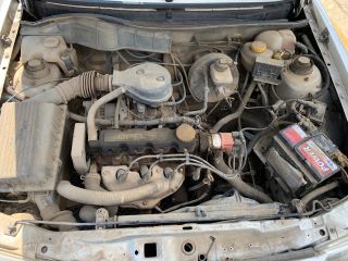 bontott OPEL ASTRA F Bal első Dobbetét (Kerékjárati, Műanyag)