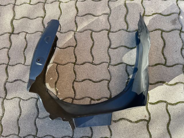 bontott OPEL ASTRA F Bal első Dobbetét (Kerékjárati, Műanyag)