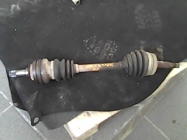 bontott OPEL ASTRA F Bal első Féltengely Tartó